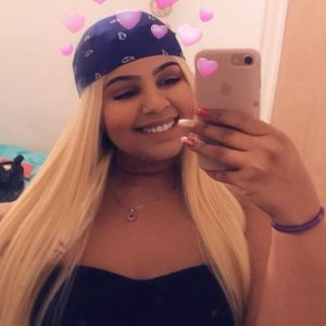 Meet your Posher, Ileana